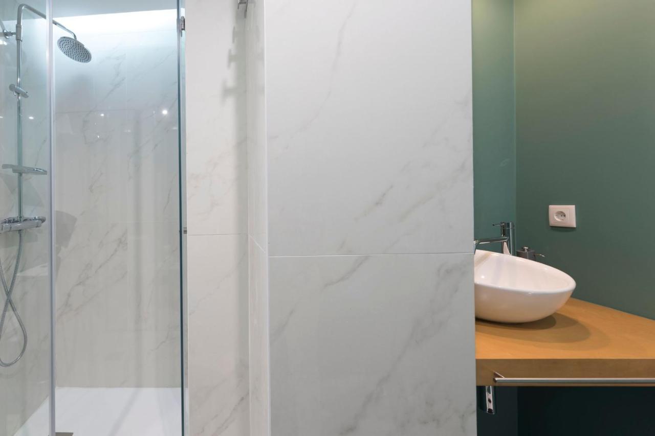 Lovelystay - Wohaza Apartment With Free Private Parking OOporto Exterior foto